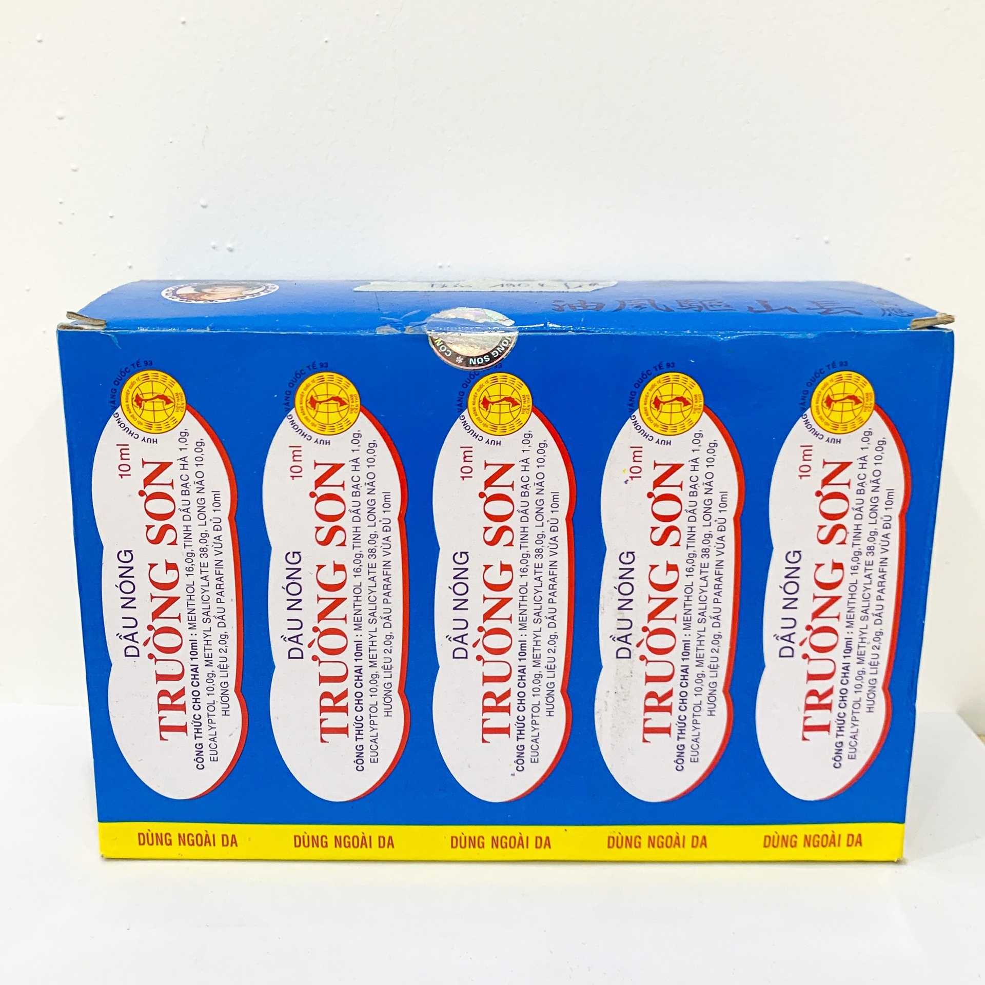 Dầu Nóng Trường Sơn (H/10lọ/10ml)